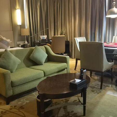 Ondine International Hotel Zhenjiang  Bagian luar foto