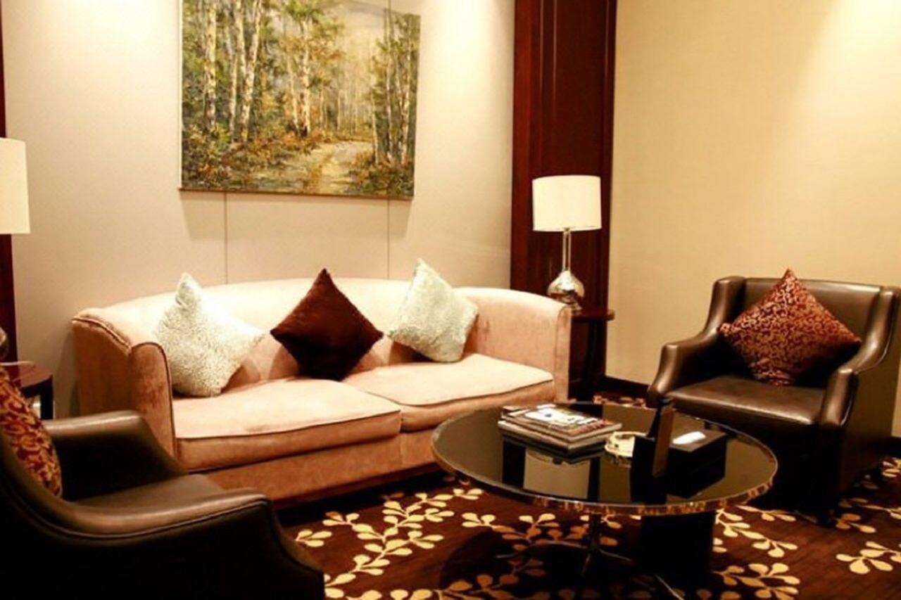 Ondine International Hotel Zhenjiang  Bagian luar foto