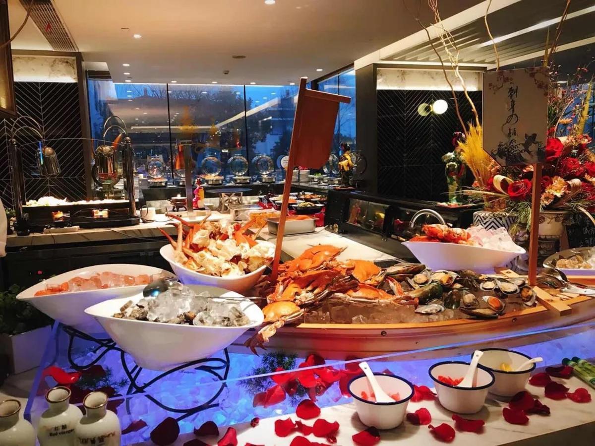 Ondine International Hotel Zhenjiang  Bagian luar foto