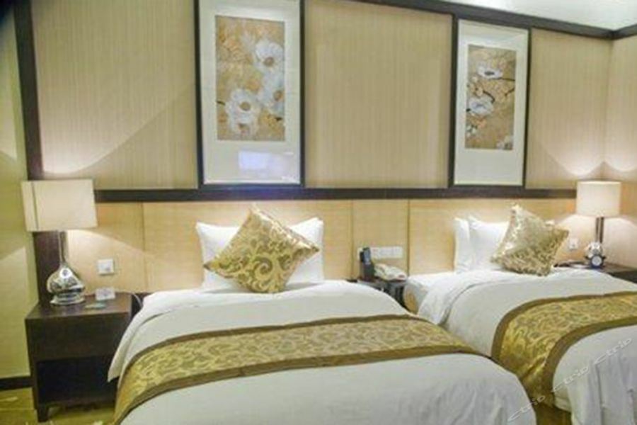 Ondine International Hotel Zhenjiang  Bagian luar foto