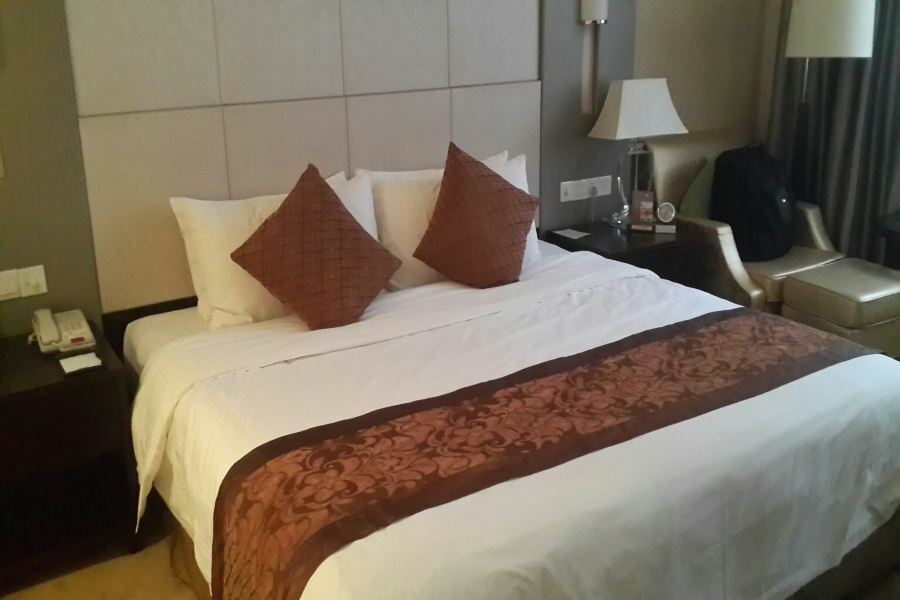 Ondine International Hotel Zhenjiang  Bagian luar foto