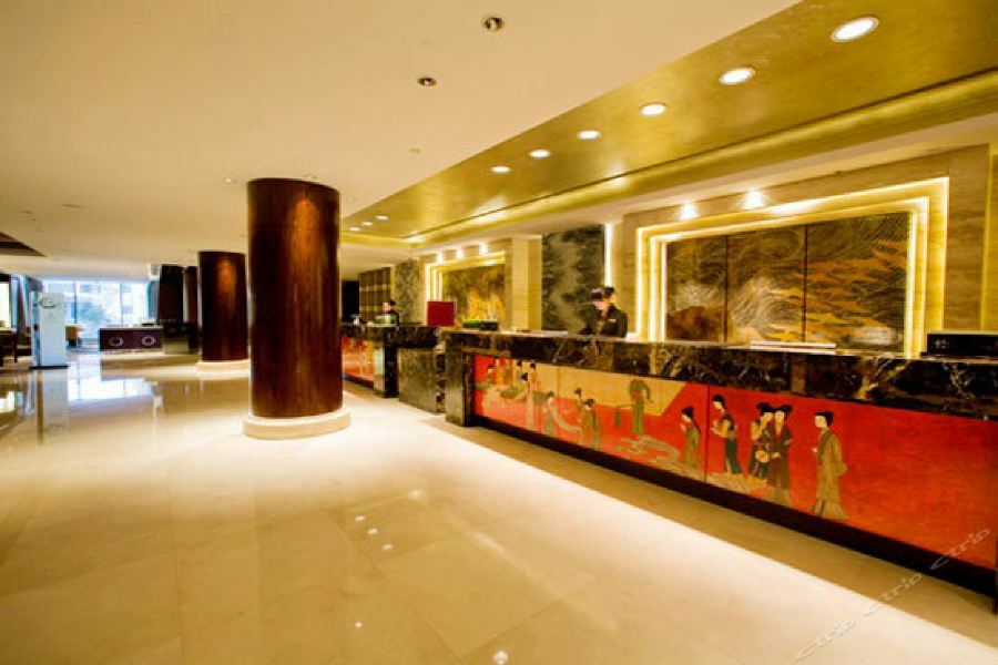 Ondine International Hotel Zhenjiang  Bagian luar foto